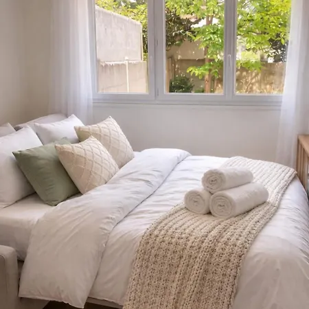 Appartamento Quiet With Garden View In *